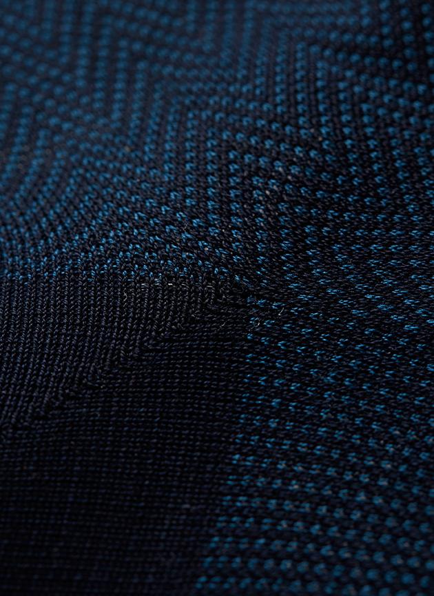 Bresciani cotton socks in blue herringbone pattern. Large view