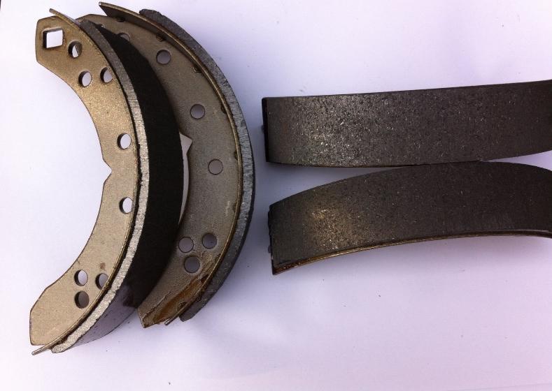 Vintage Rear Brake Shoes For 1942-1954 Oldsmobile 88 & 98 – NOS Style