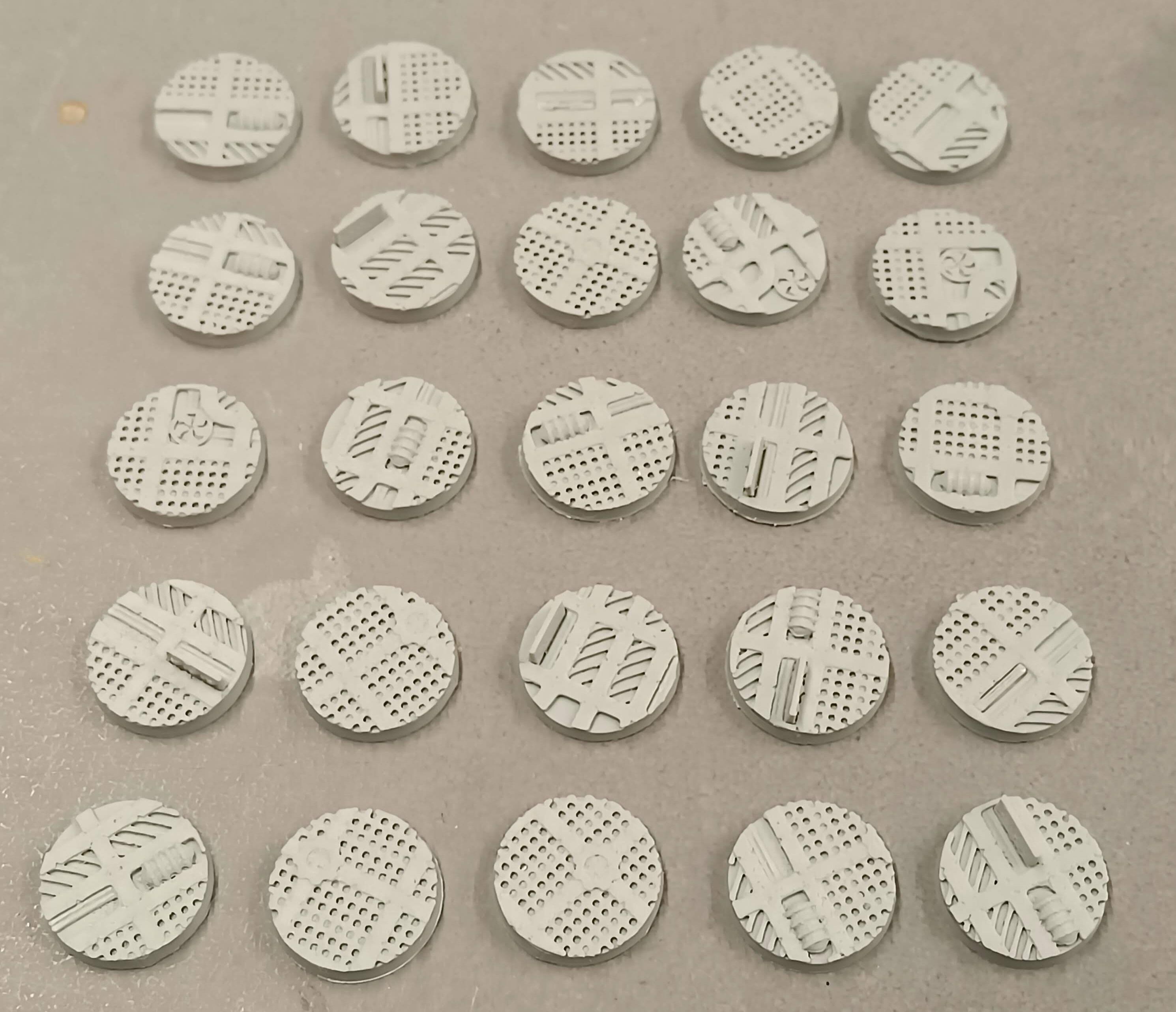 25 x  Industrial Bases 25mm Round