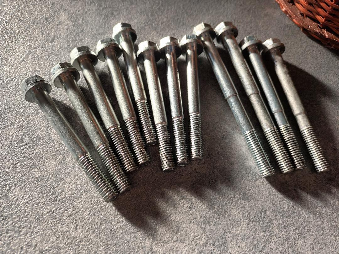専用ページ！！！ Bolt set: CRANKCASES 8mm Z1-Z1000-Z1100 USED