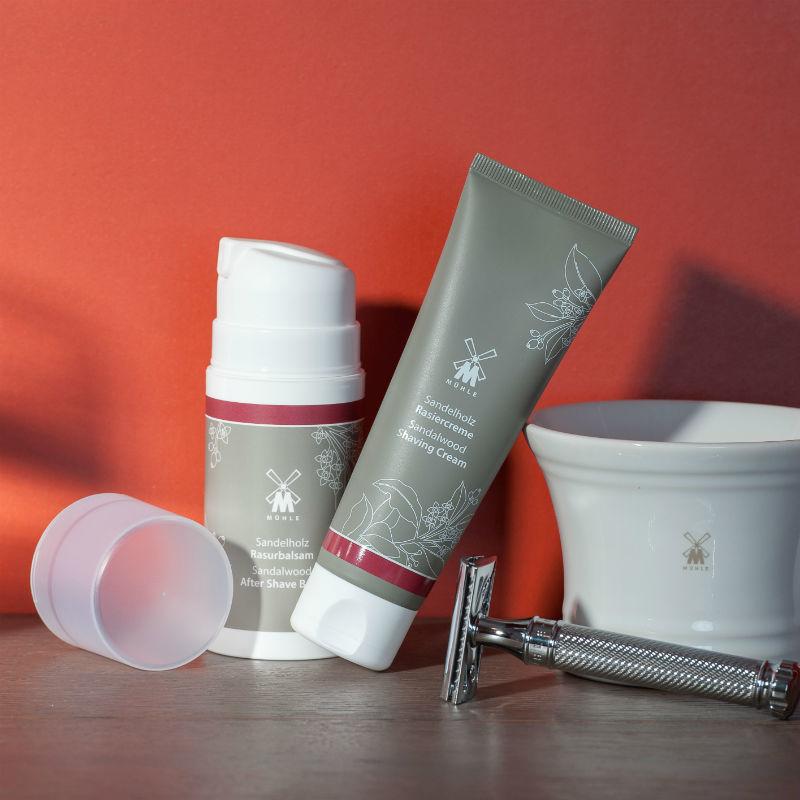 The Sandalwood aftershave balm, shaving cream and R89TWIST razor with RN4 porcelain shaving mug by MÜHLE