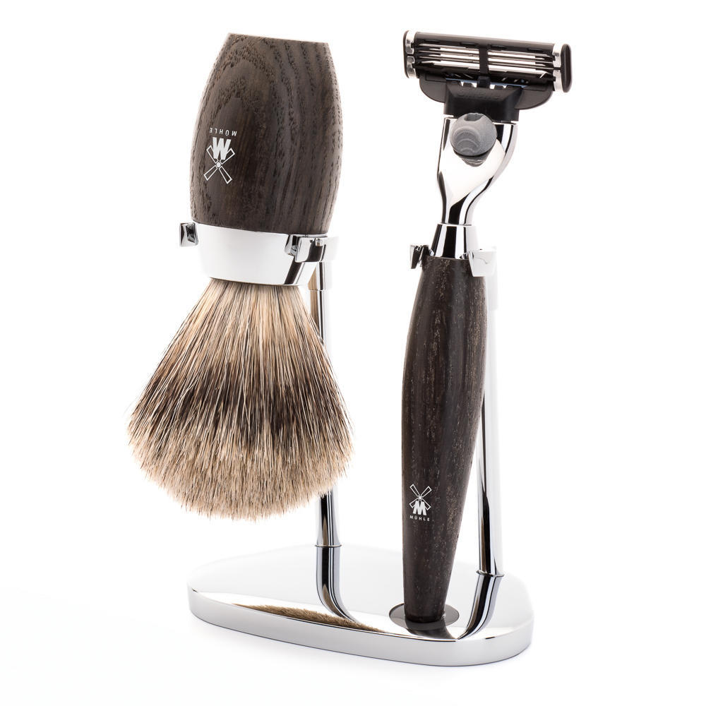 MÜHLE KOSMO 3-piece shaving set in bog oak Incl. fine badger shaving brush and Mach3 razor
