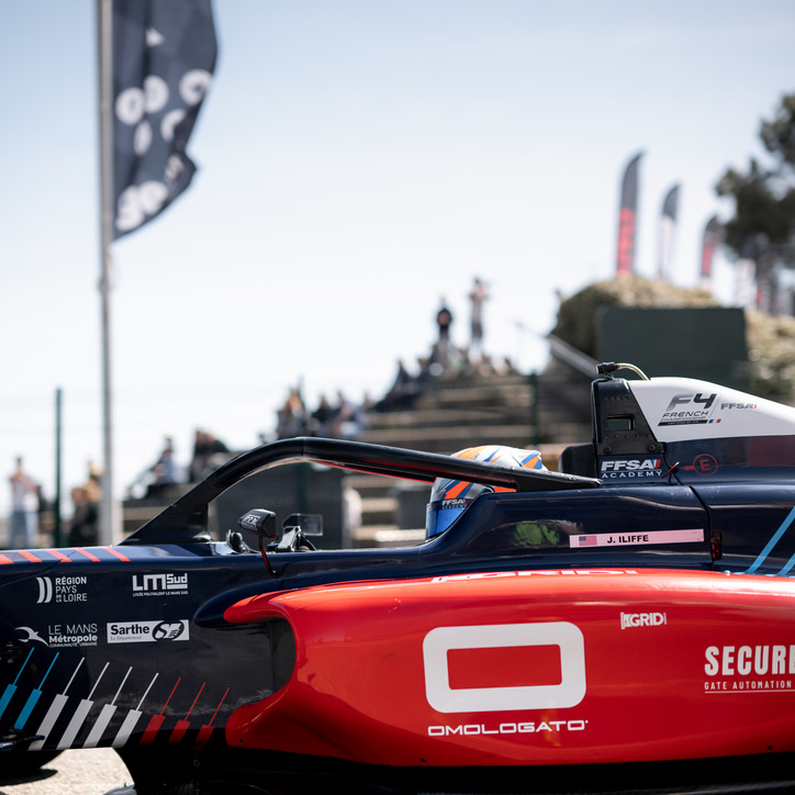 The History of Racing Watches and Omologato’s Place in Motorsport Timekeeping