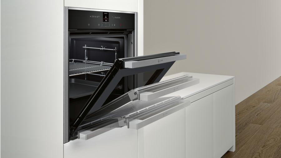 NEFF Built-In Single Oven in Stainless Steel