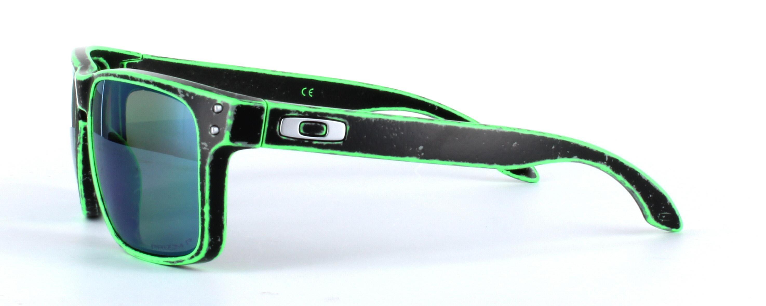 Oakley (9102) Black Full Rim Plastic Sunglasses - Image View 2