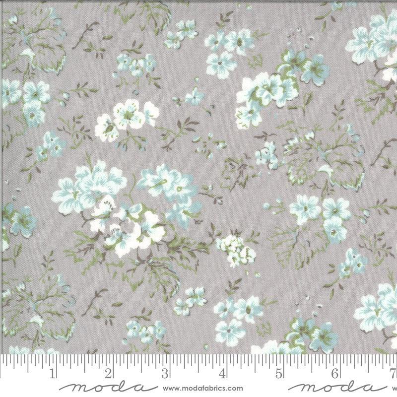 Moda Dover - Field Floral Grey