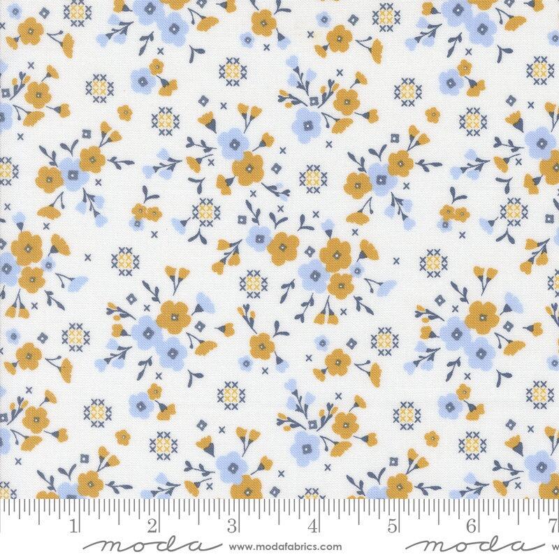 Moda Sun Drenched - Stitched Lullaby Cloud