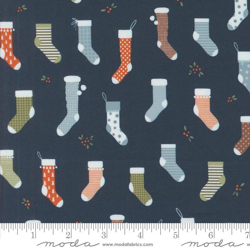 Moda Purrfect Christmas - Sweet Stockings Midnight