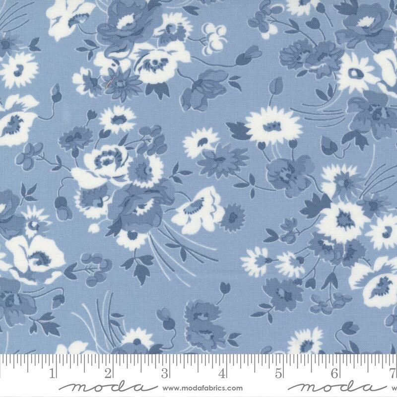 Moda Nantucket Summer - Somerset Light Blue