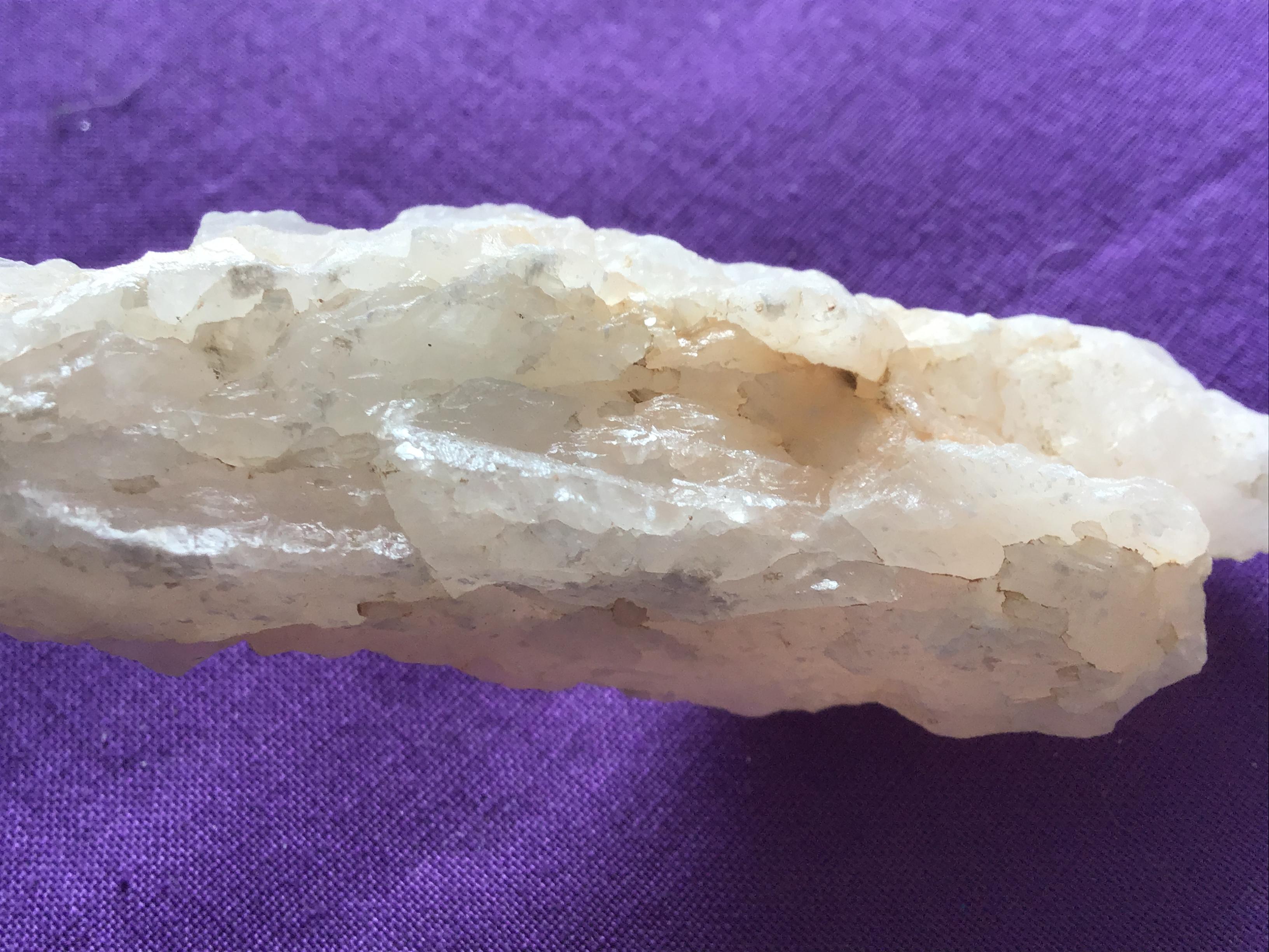S1522 Egyptian Alabaster