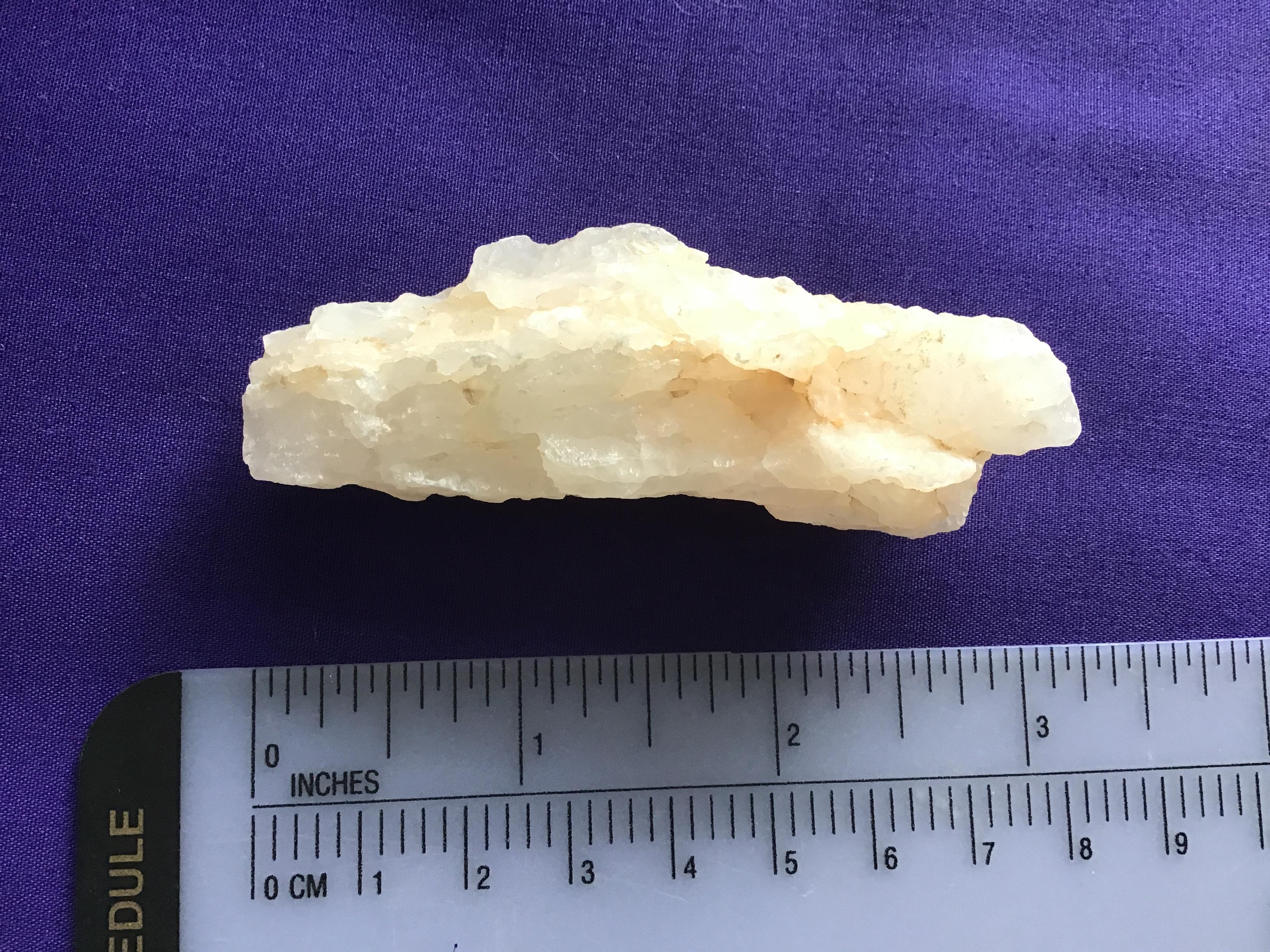 S1522 Egyptian Alabaster