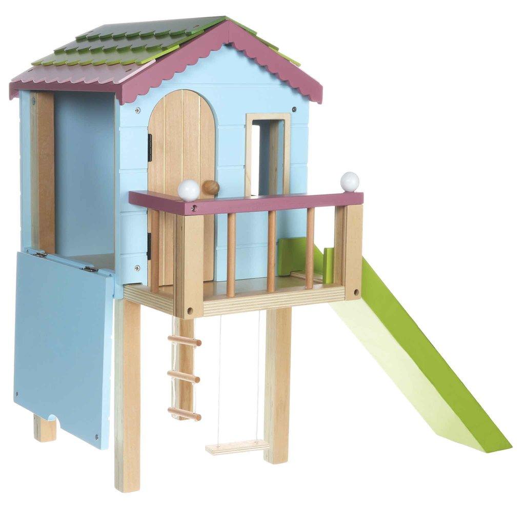 Lottie treehouse with one side that opens up.