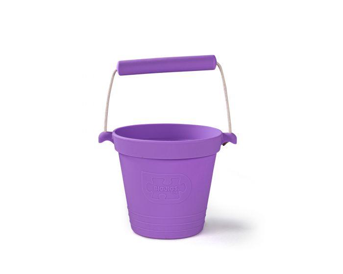 Purple bucket.