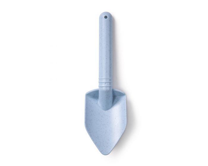 Light blue spade.