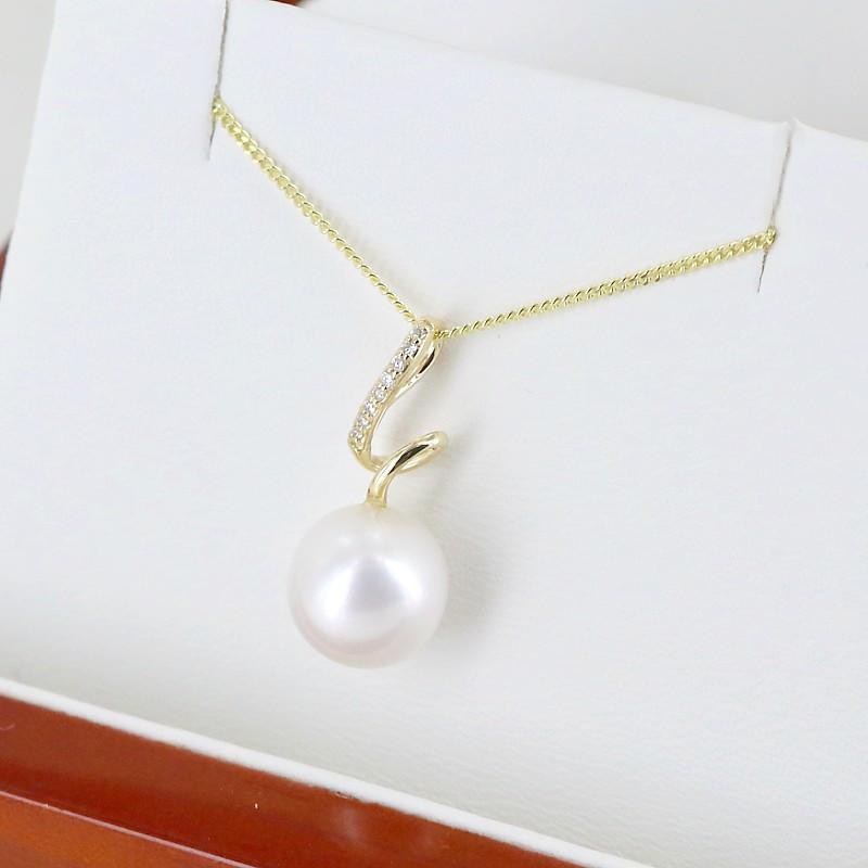 White 8-8.5mm Pearl And Diamond Pendant Necklace, 9K Yellow Gold