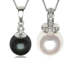 Pearl Pendant Necklaces