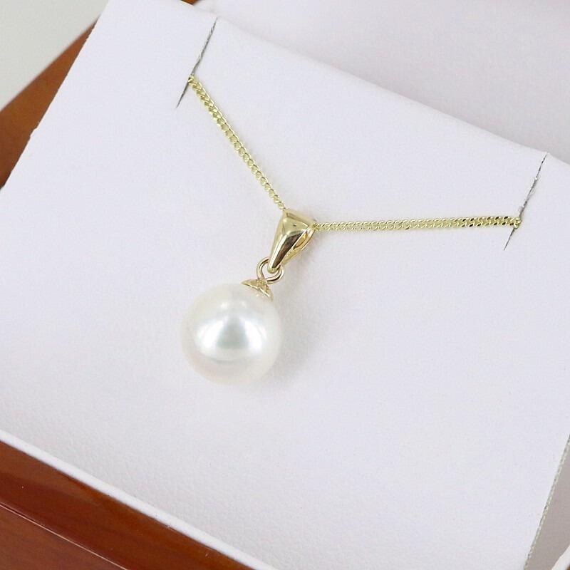 Akoya Pearl Pendant Necklace AAA 8-8.5mm With 9K Yellow Gold