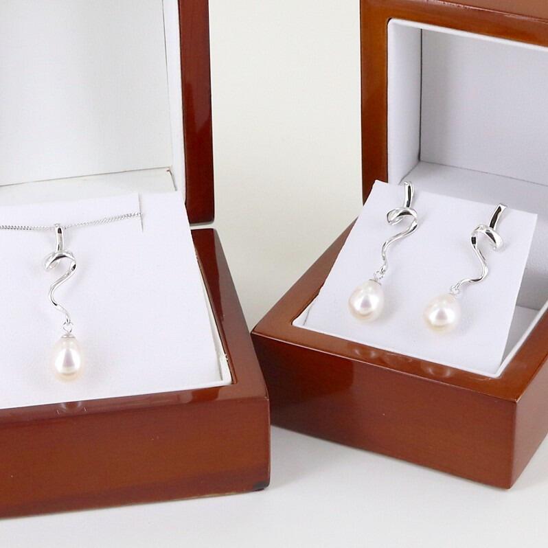 Solid Silver Genuine Oblate 10-11mm Freshwater Pearl