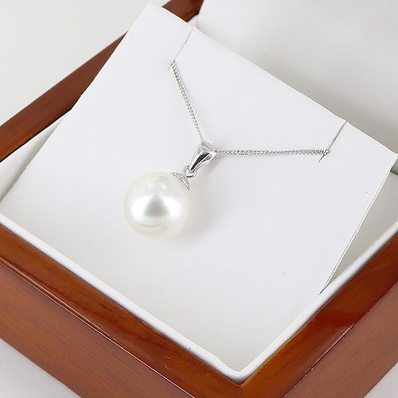 South sea clearance pearl pendant designs