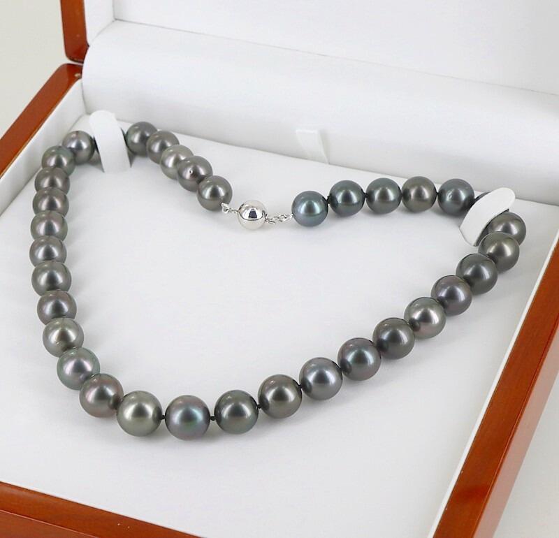 Graduated Tahitian 11-12.5mm Pearl Necklace 18K White Gold Clasp