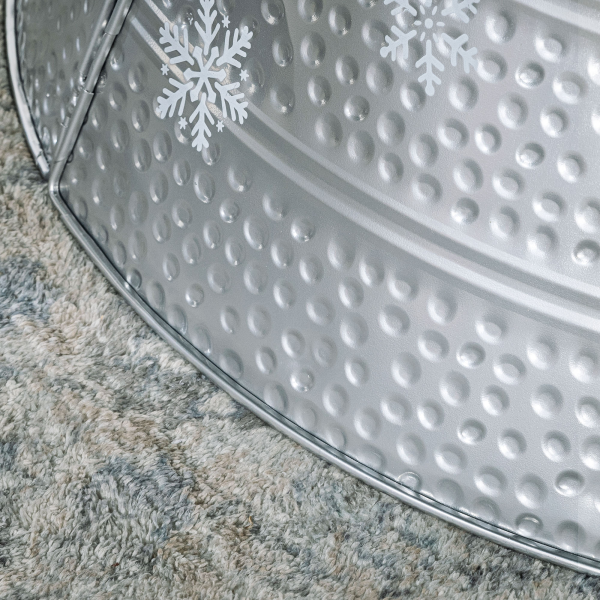 lifestyle shot of homcom 66cm christmas tree collar with hollow snowflake patterns silver