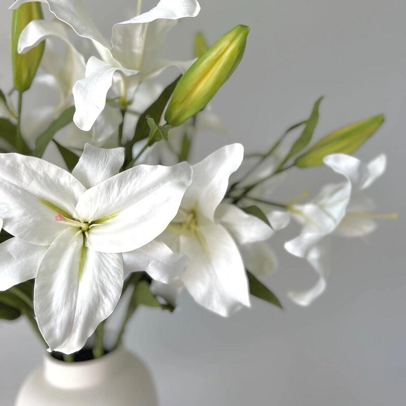 Artificial Lily flowers