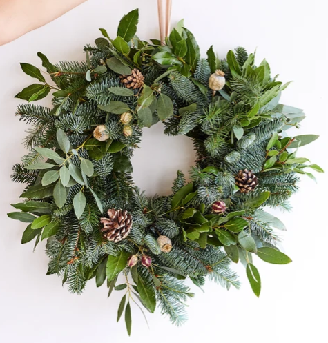 How to Make Your Own Christmas Wreath from Scratch