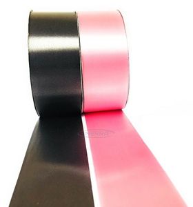 black pink ribbon