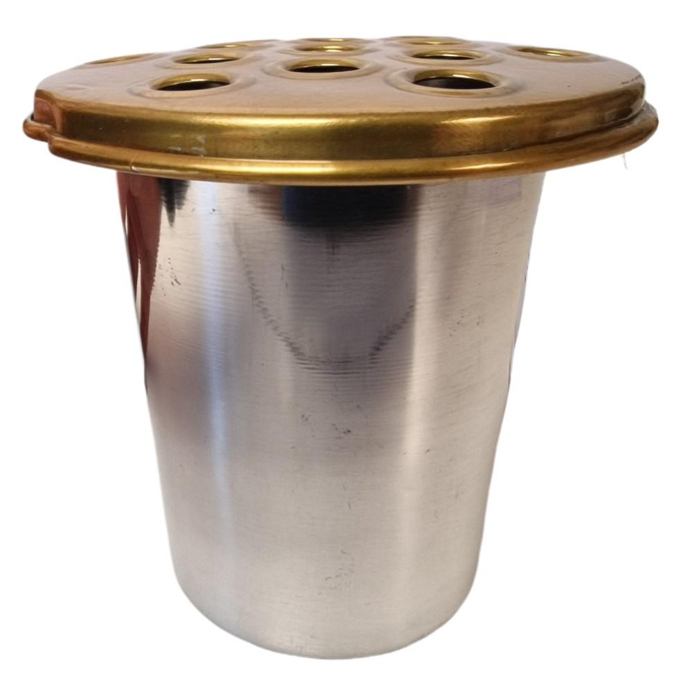 metal gave pot