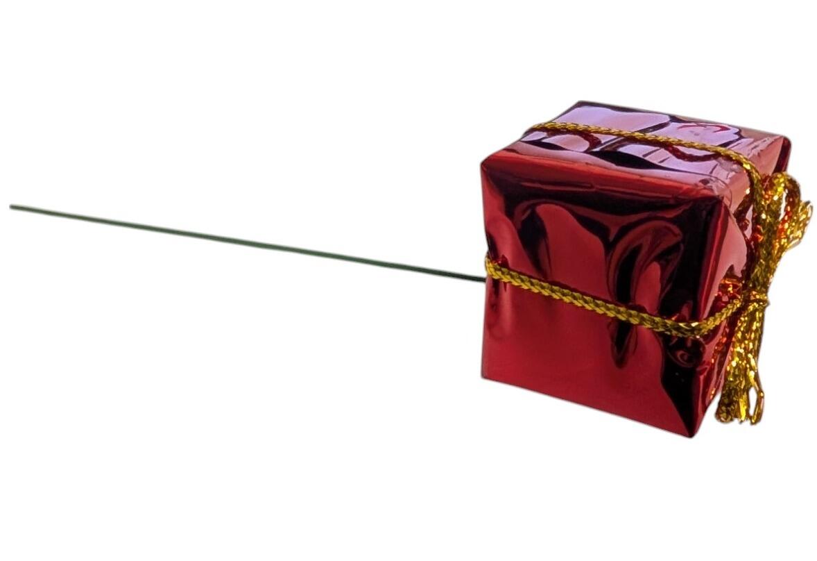 red christmas picks