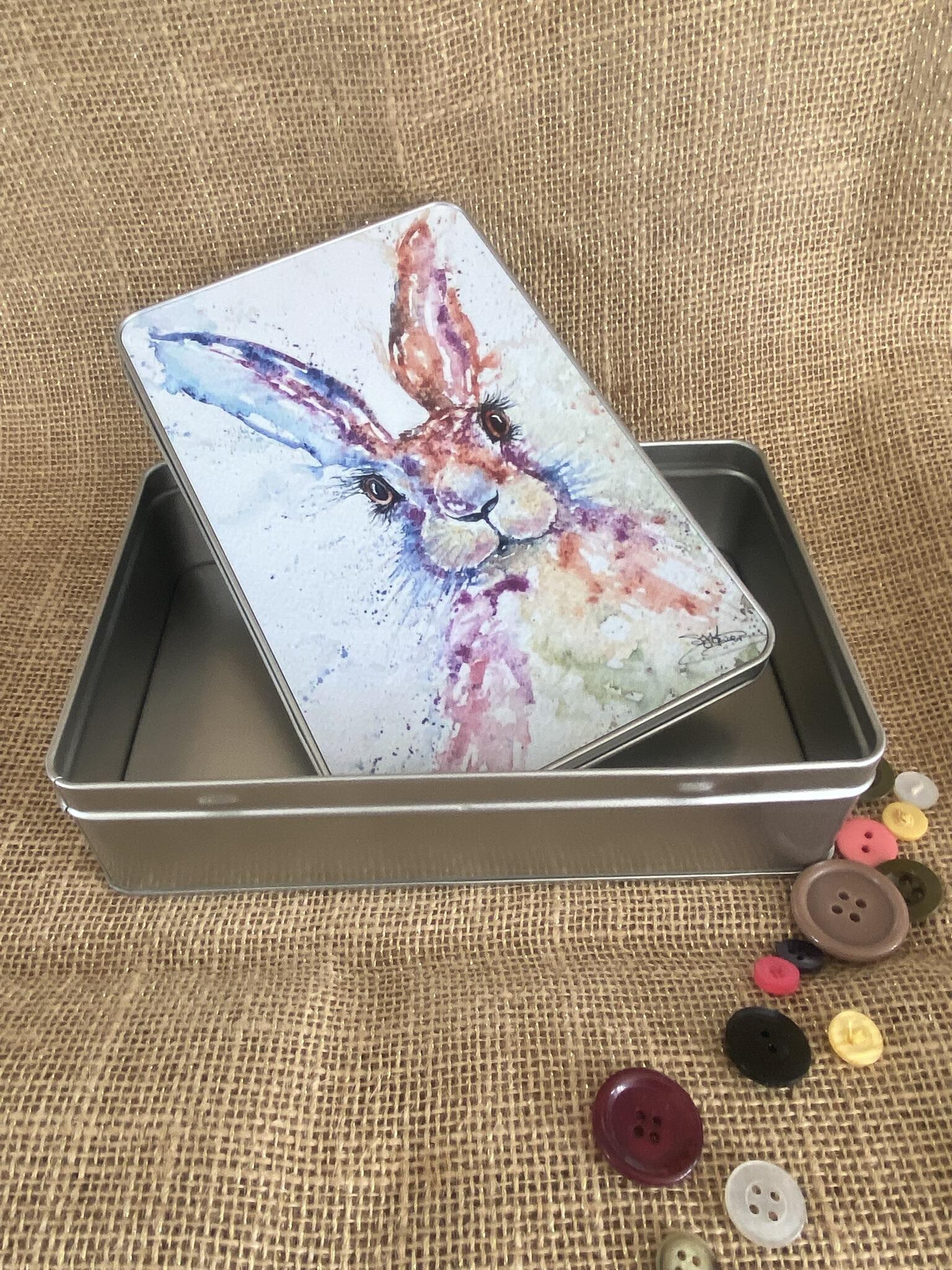 button tin