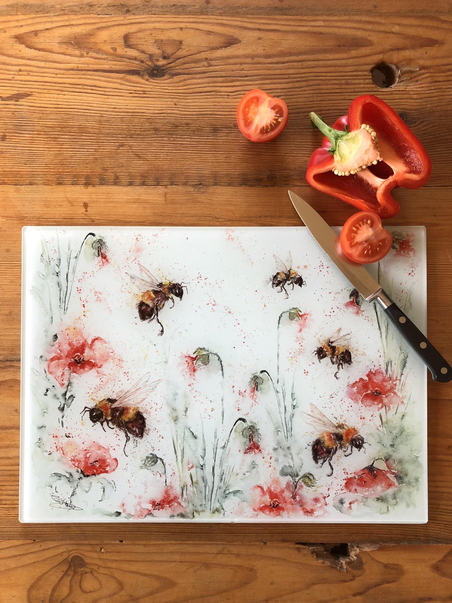 bee design chopping board