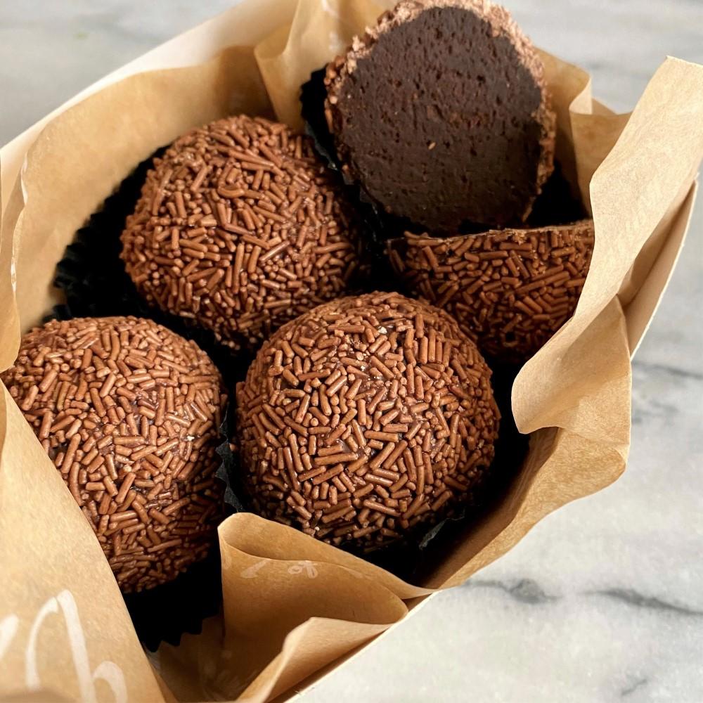 Chocolate Rum Truffles (4 Cakes) - Botham's of Whitby | Traditional ...