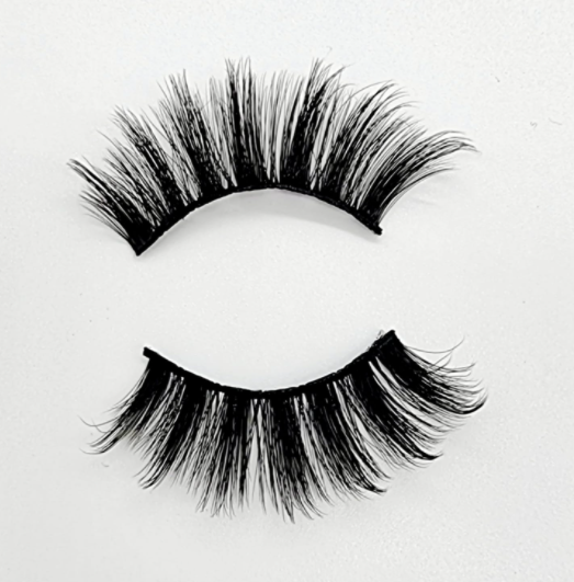 3D Wispy Lashes, Shes Bold and Dramatic giving the flawless look for any party night out.