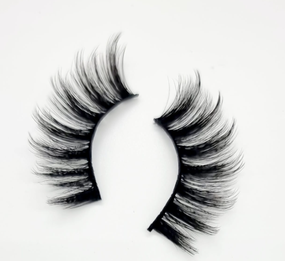3D Wispy Lashes, Shes Bold and Dramatic giving the flawless look for any party night out.