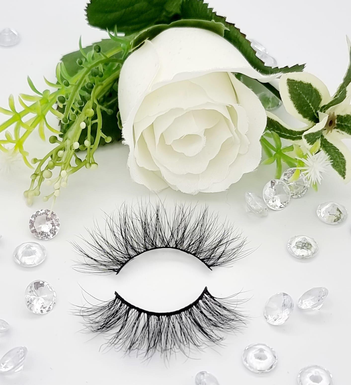 Mink Lashes Natural yet stylish, this round mink lash adds the most subtle length and volume to your natural lashes making it perfect for any eye shape. This lightweight lash is made of the finest grade mink fur applied to extremely comfortable soft black band making these comfortable for all day wear