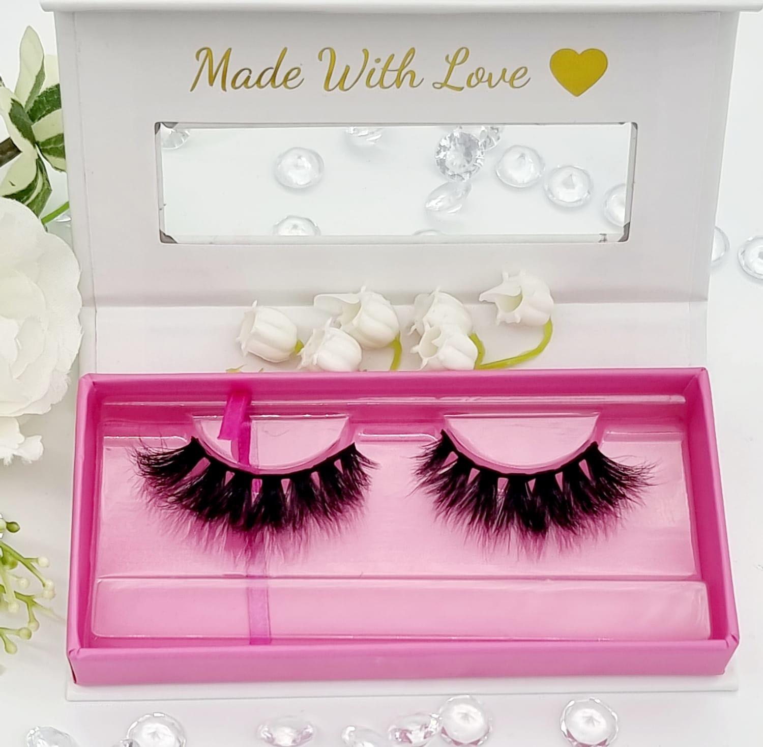 3D mink lashes are very pretty and luxurious, longer & plump 3D Multilayer with a dramatic look.