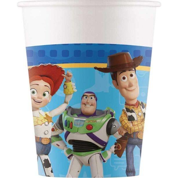 A Toy Story 5 paper cup featuring Jessie, Woody and Buzz Lightyear