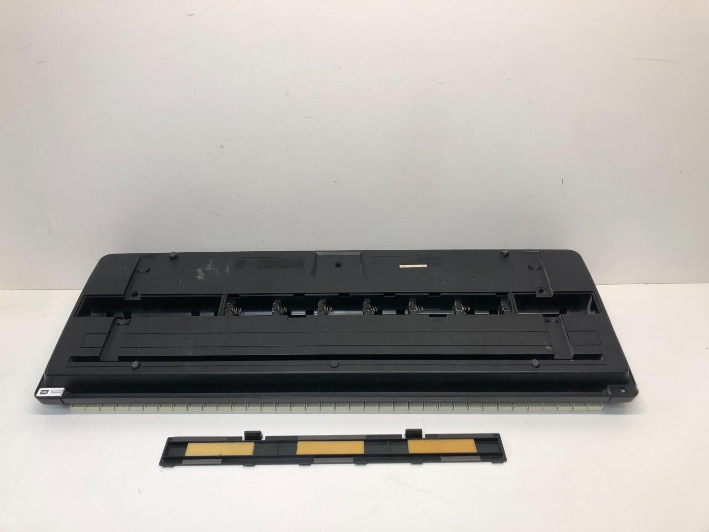 Yamaha PSR170 Electric Keyboard