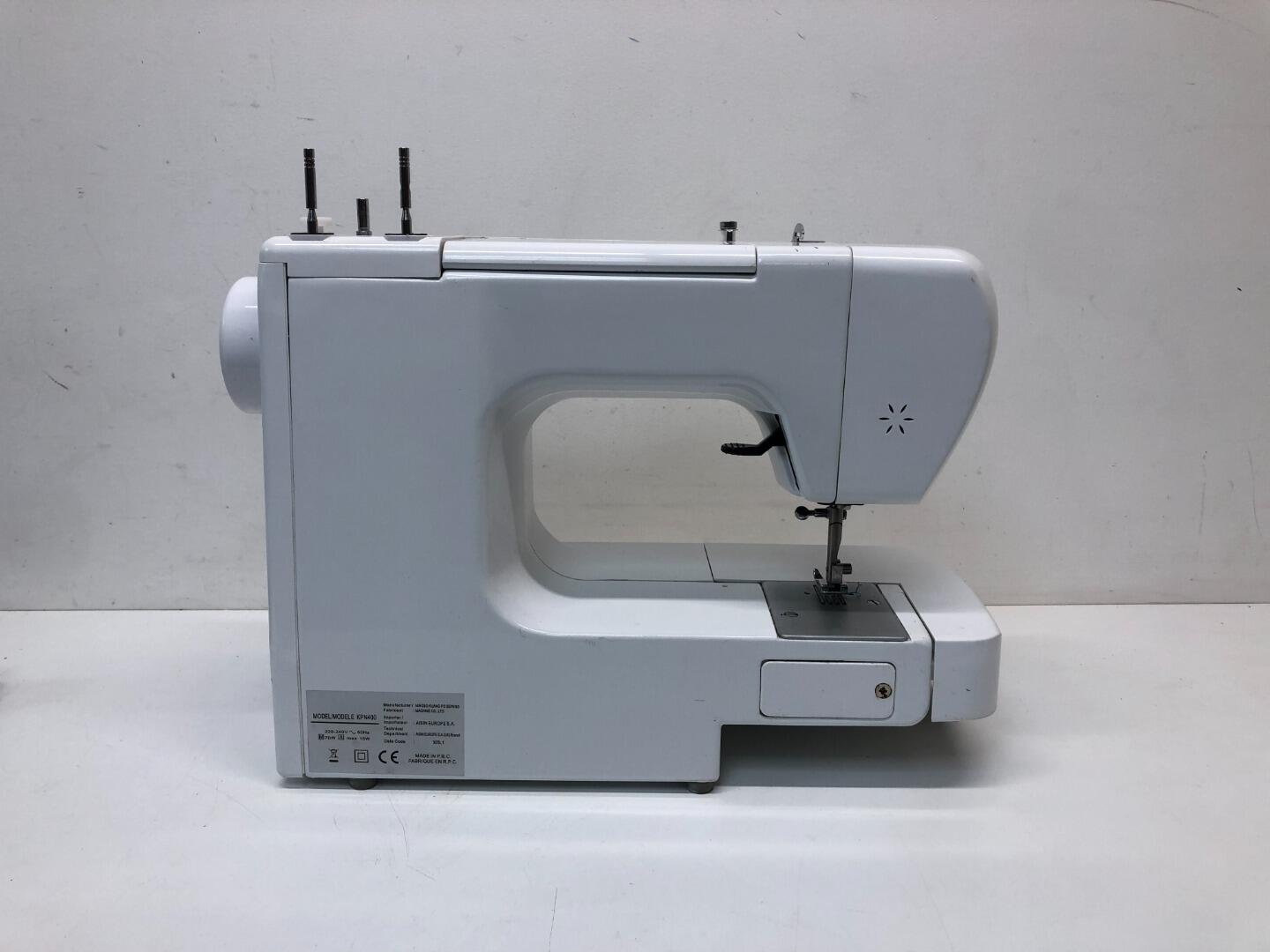 E & R Classic KPN400 Electric Sewing Machine