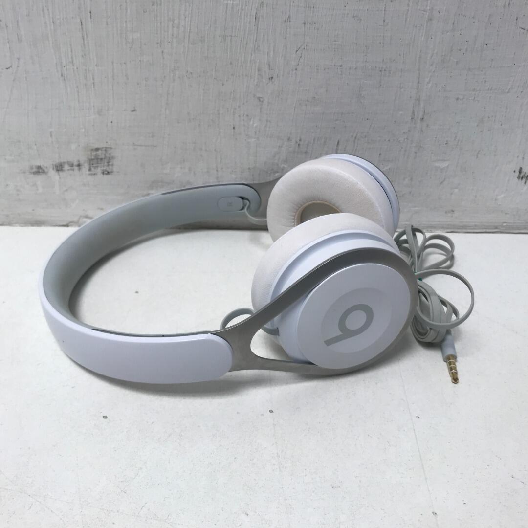 beats ep 白 Amazon.co.jp: Beats EP オンイヤーヘッドホン -電池残量を気