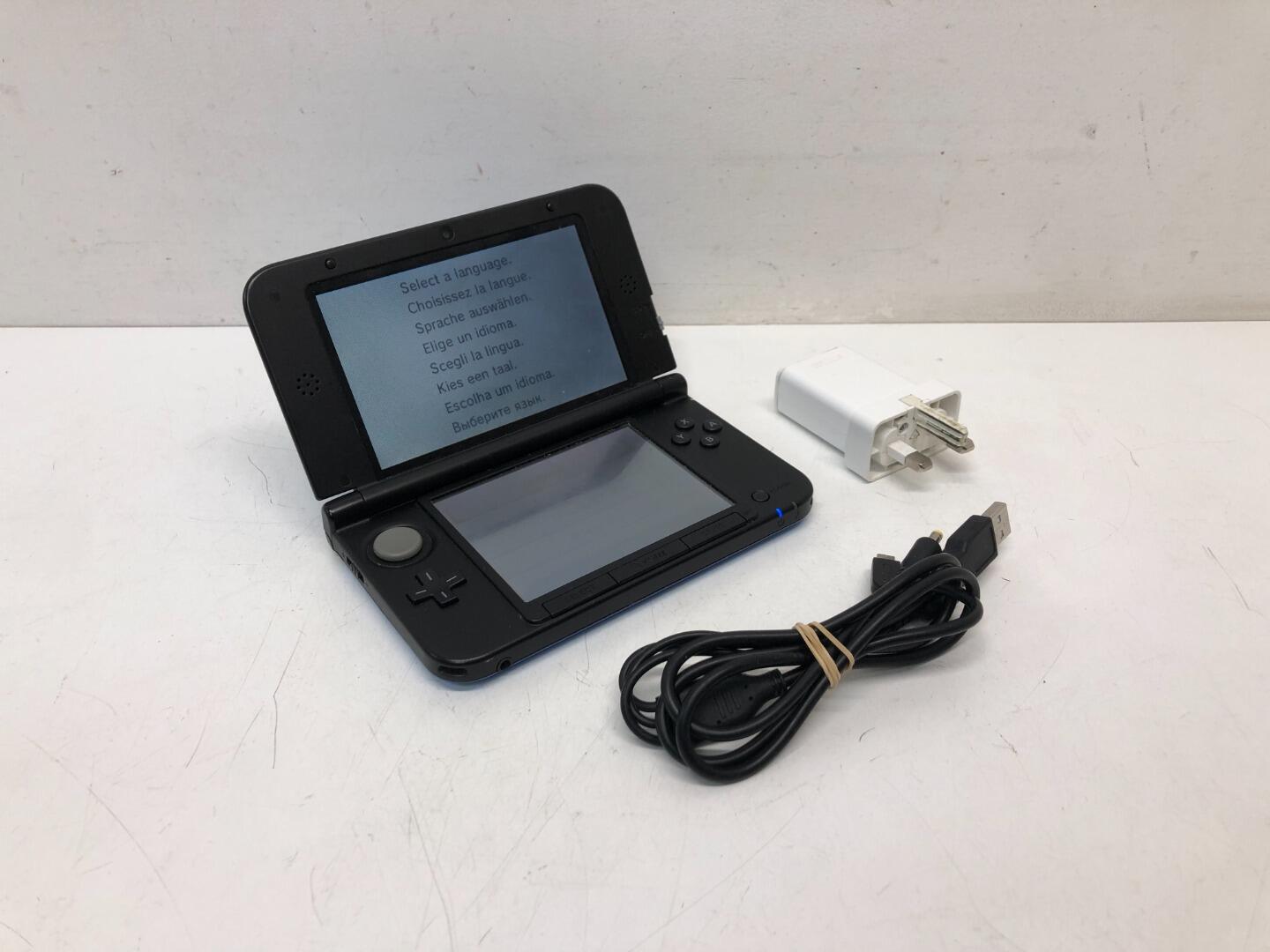 Nintendo 3DS, black, in great cheapest condition