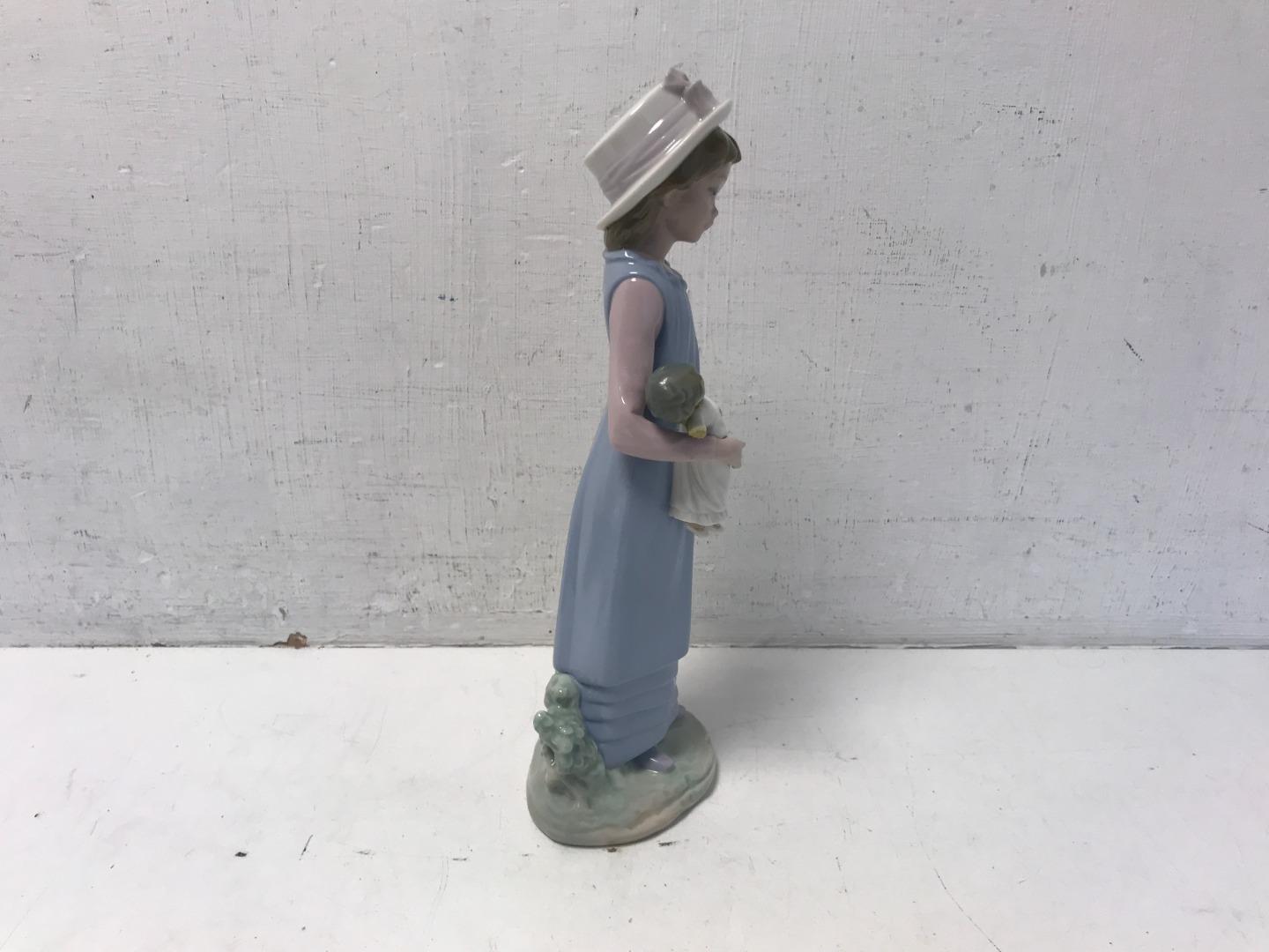 Lladro Porcelain Girl Holding Baby (read description)