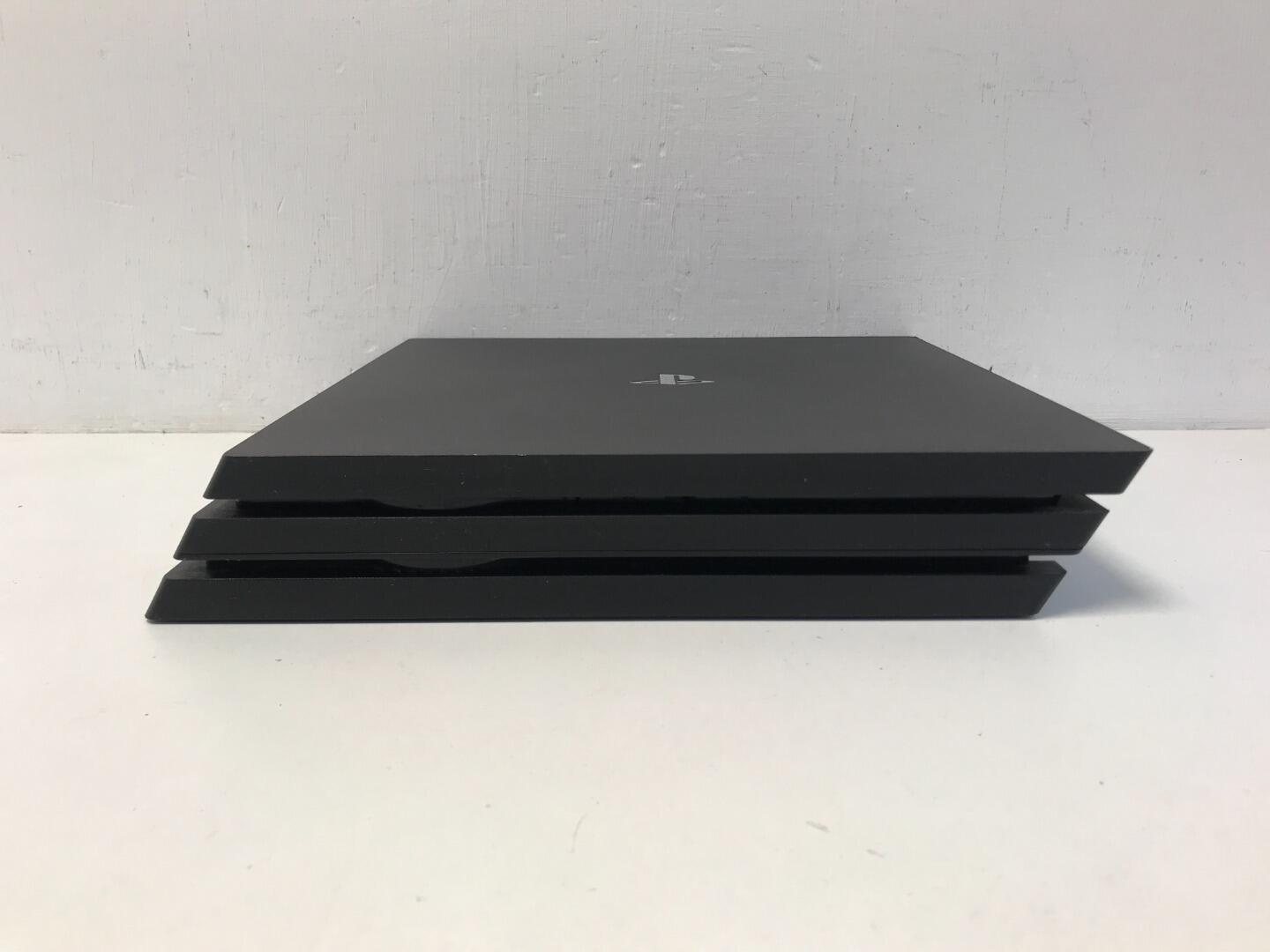 エンタメ/ホビーPS4pro7100B1TB - 家庭用ゲーム機本体