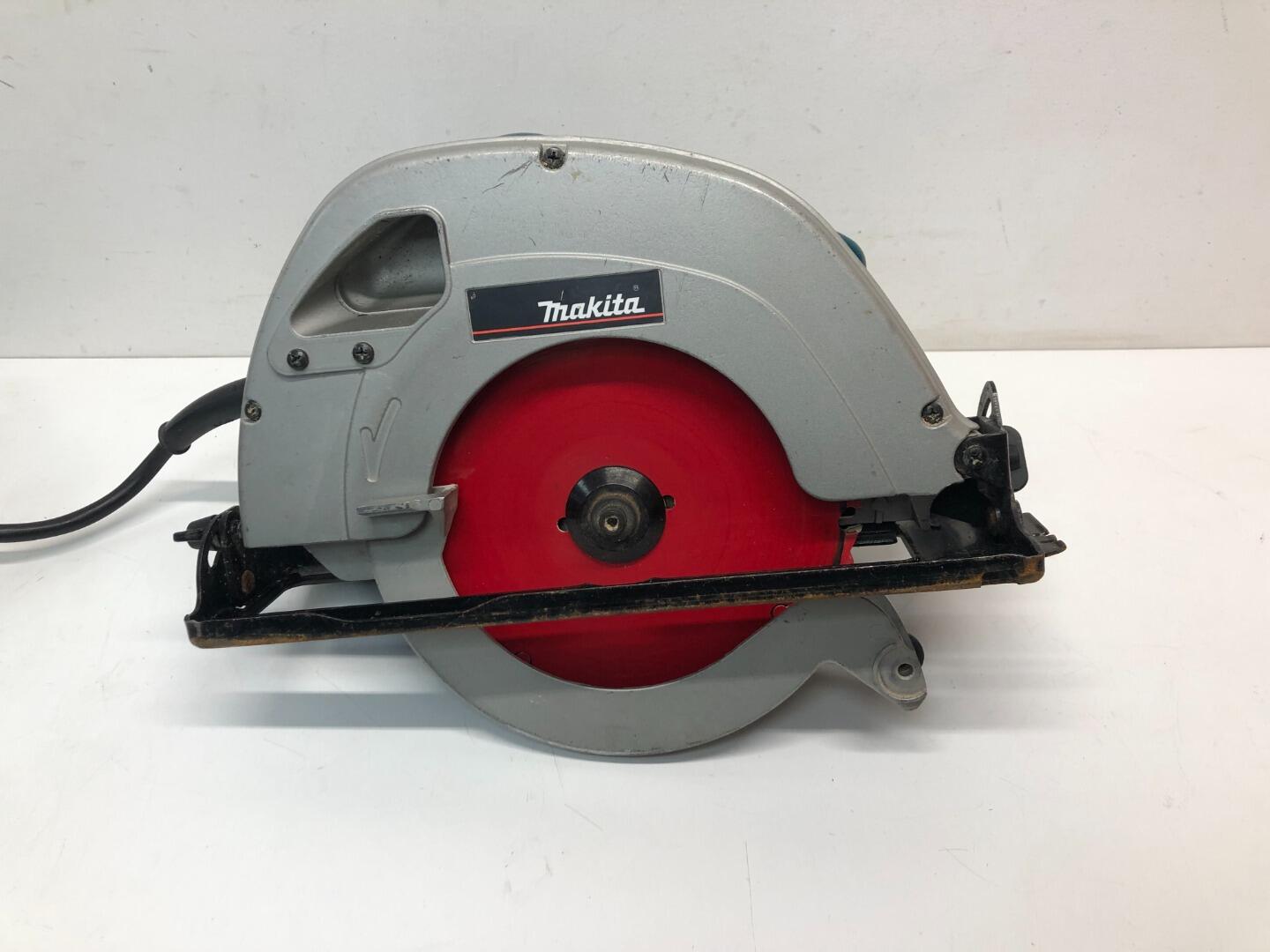 Makita 5704r Circular Saw 7762