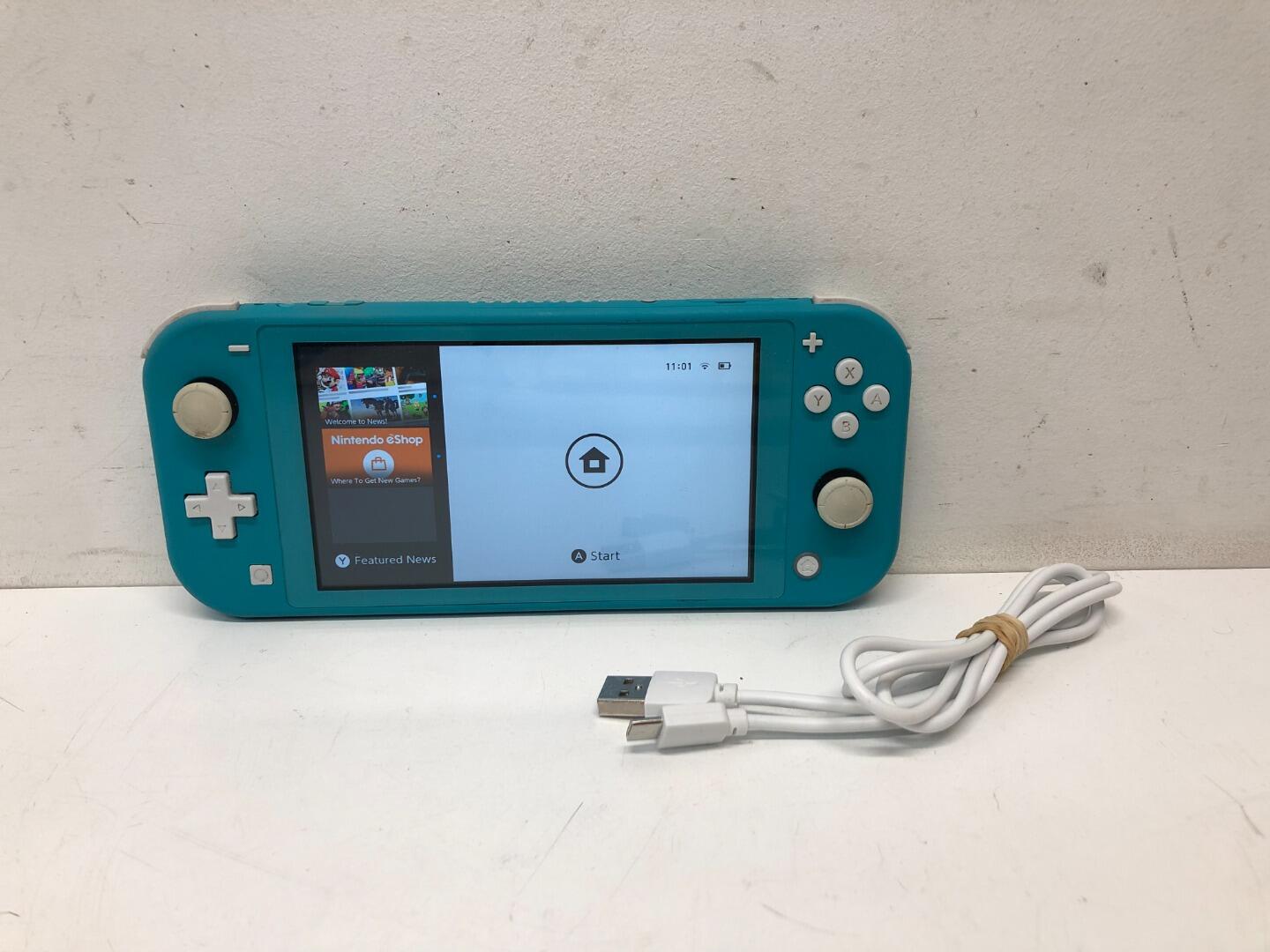 Nintendo Switch Lite popular in Turquoise read description