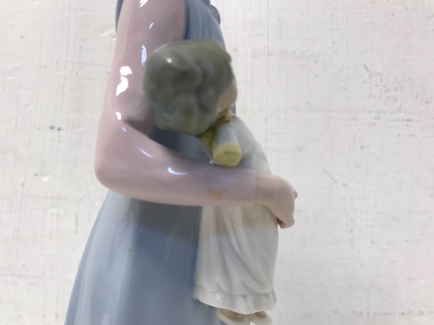 Lladro Porcelain Girl Holding Baby (read description)
