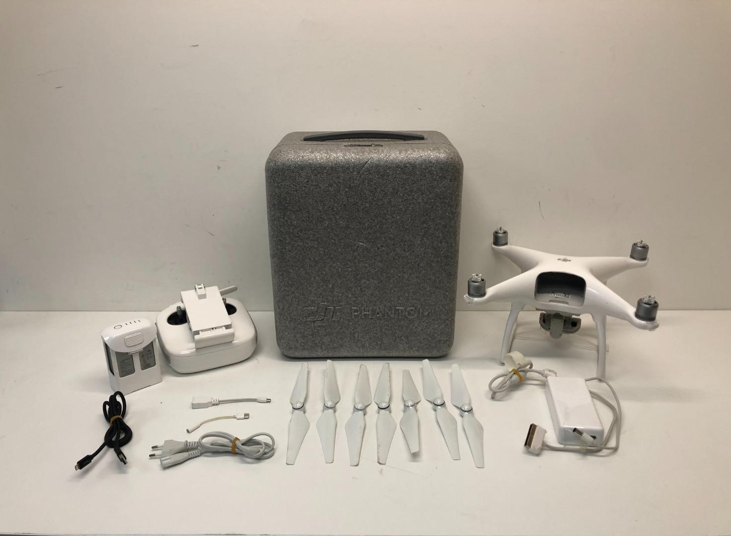 DJI Phantom 4 Quadcopter Drone