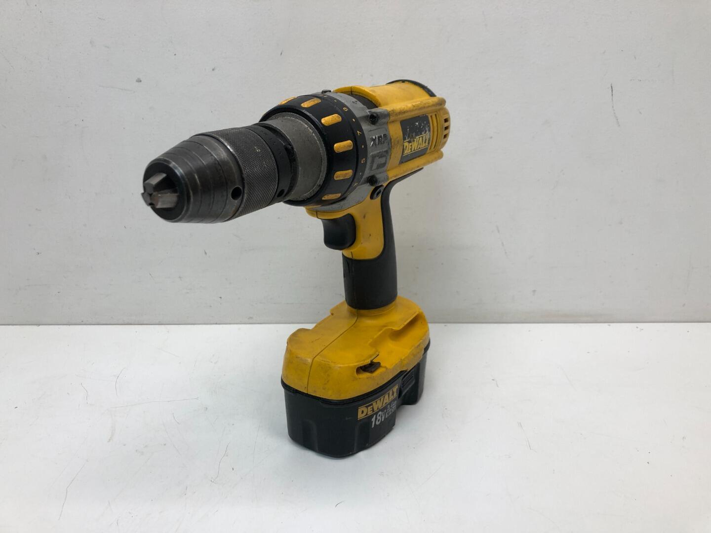 DeWalt DC925 18V NiCd Cordless Hammer Drill