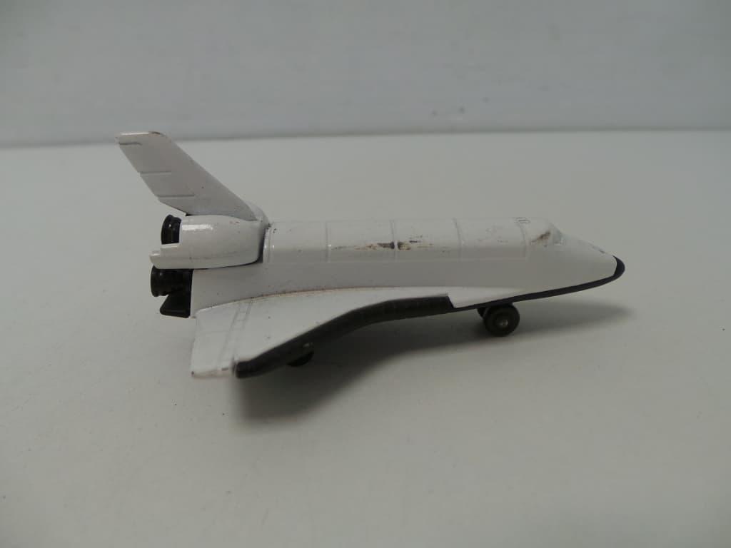 Matchbox #36 1999 X-33 Reusable Launch Vehicle (Transbordador Espacial)